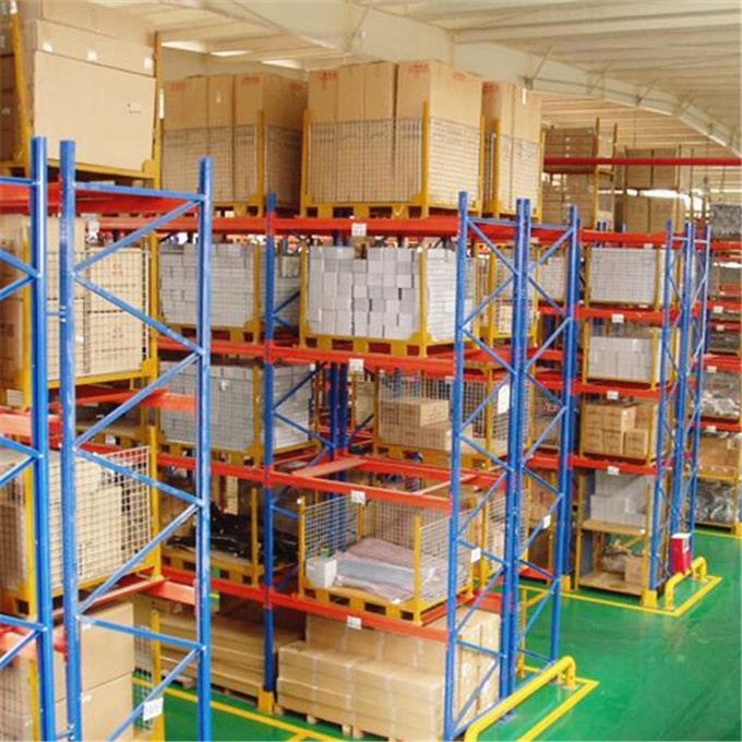 Stackable industrial storage shelving adjustable pallet racking system