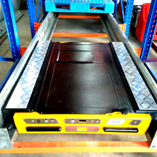 FIFO radio guide shuttle car/satellite/radio shuttle cart/pallet runner racking